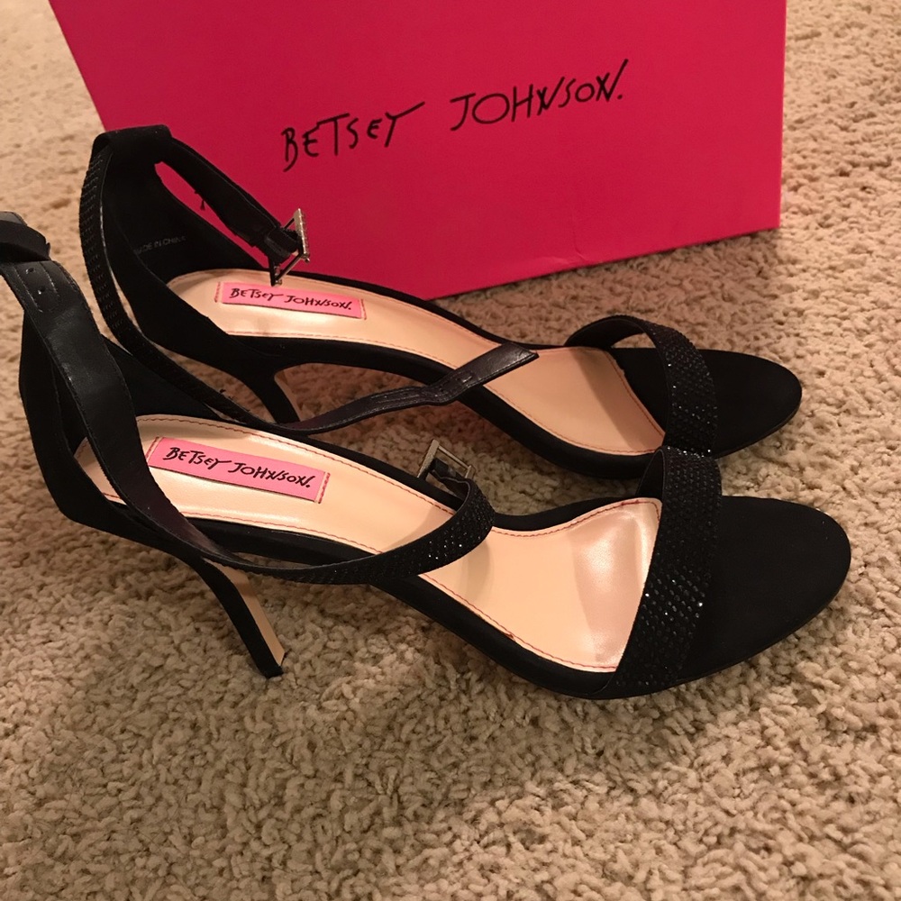 Betsey Johnson / Broadway sandal